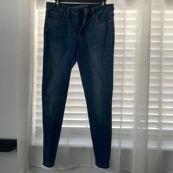 Universal Threads Jeans - Picture 1 of 5